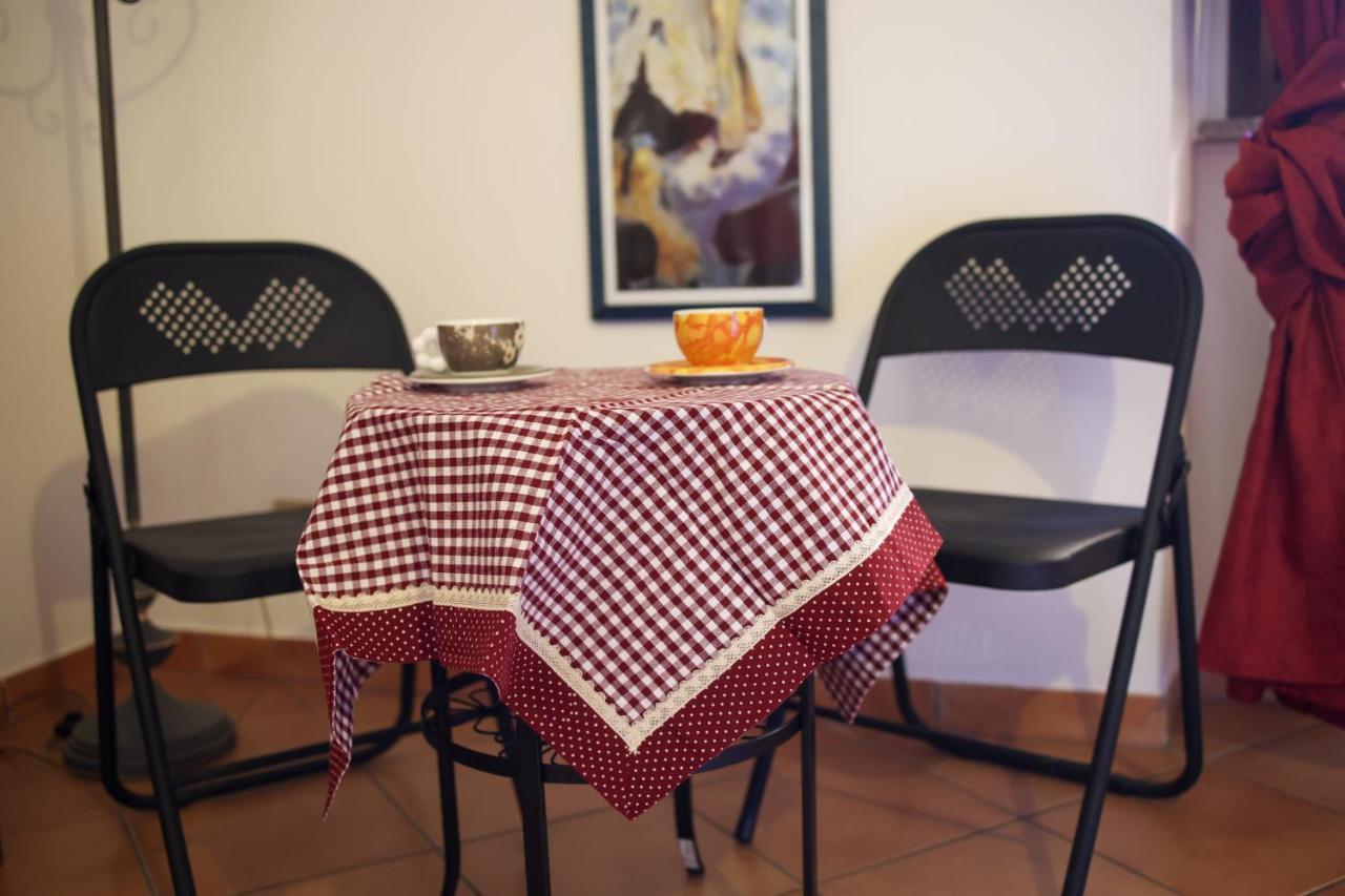 La Rosa Scarlatta Apartment Viterbo Luaran gambar